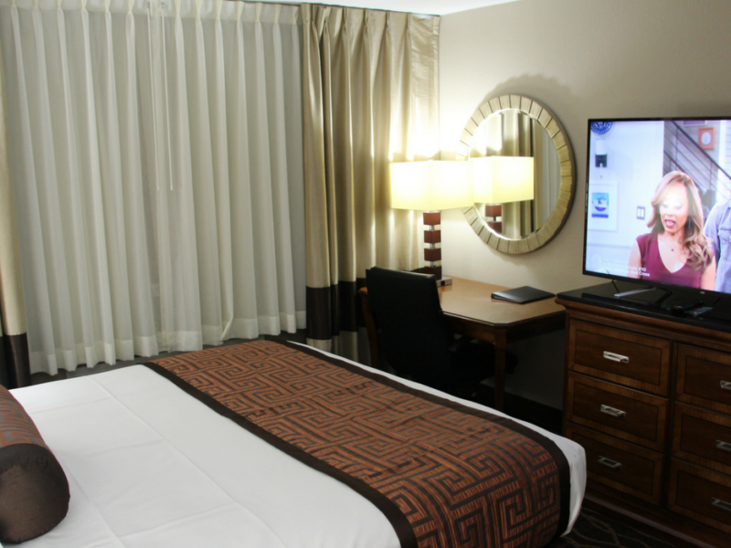 Luxury Hotel in Centerville iowa - Westbridge inn & suites