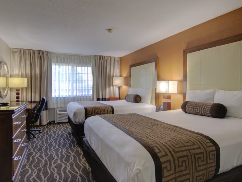 Best Hotel in centerville iowa - Westbridge Inn and suites-min